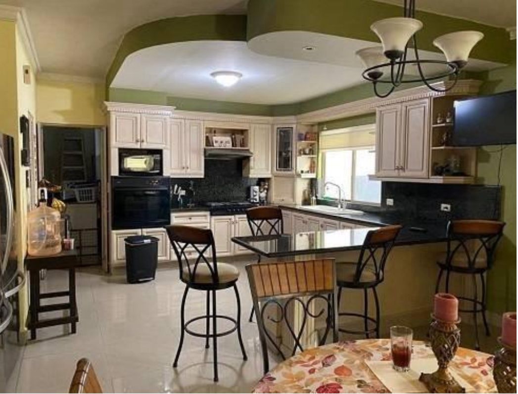 CASA EN VENTA CONTY LA SILLA