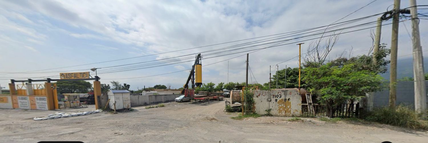 Terreno En Renta sobre Avenida Principal